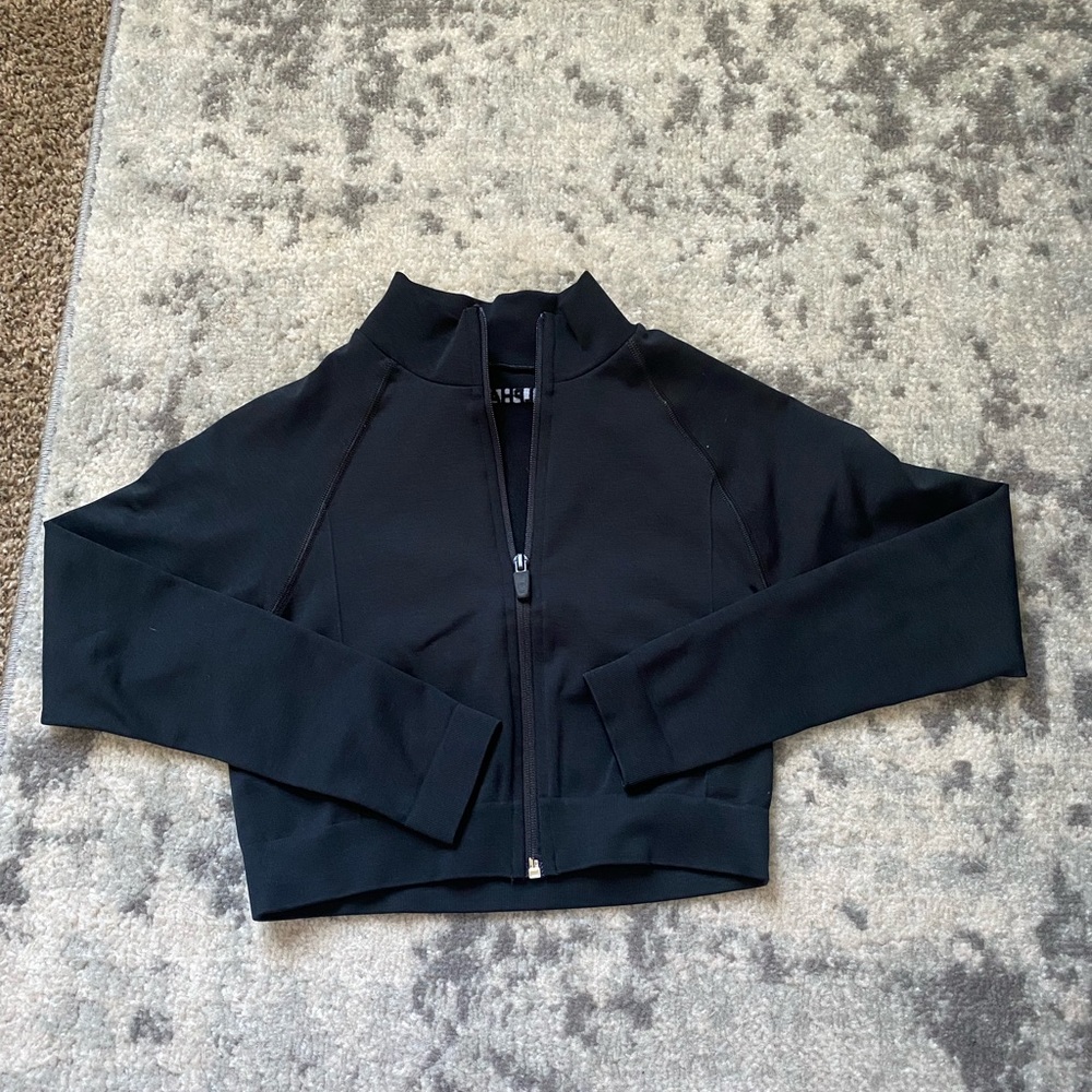 ALPHALETE amplify jacket